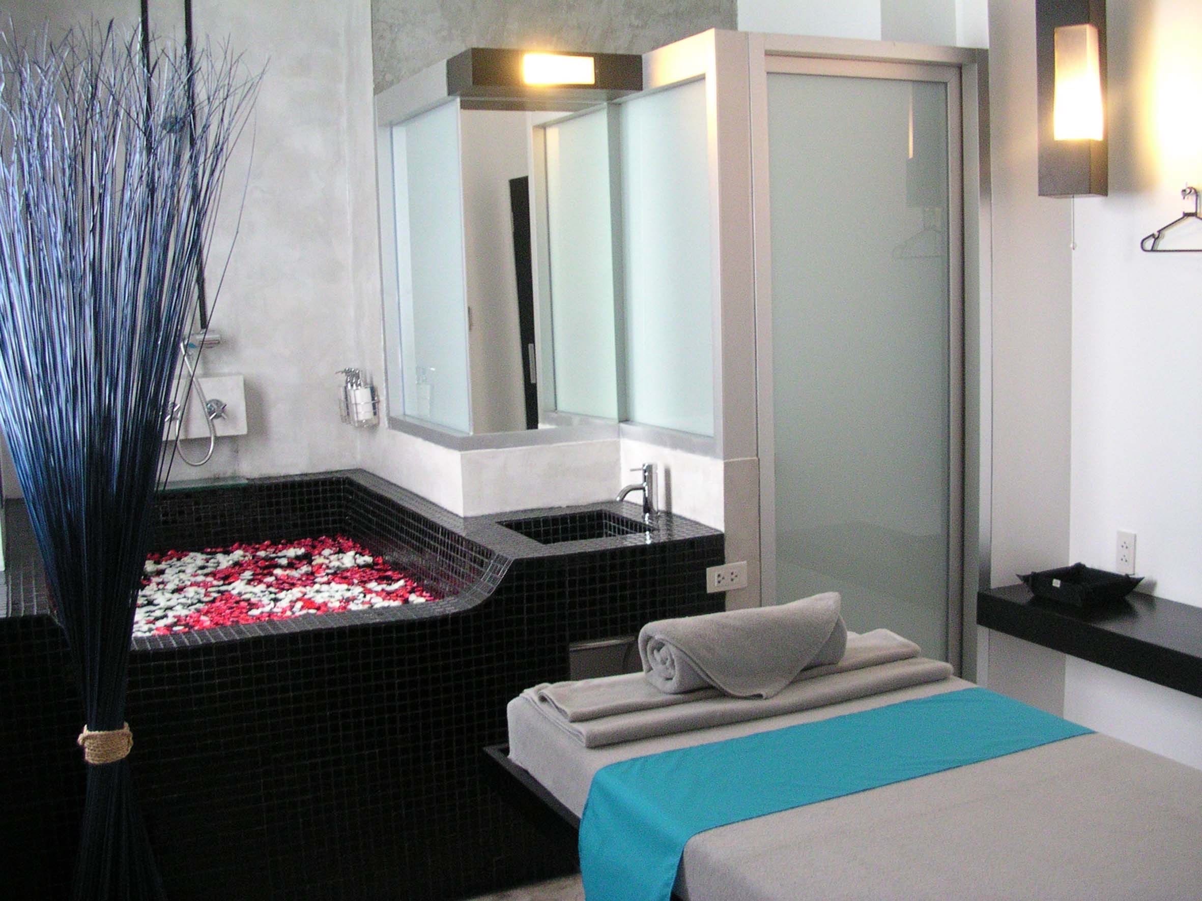 Book Crystal Day Spa with best deals up to 50 at ThaiHand