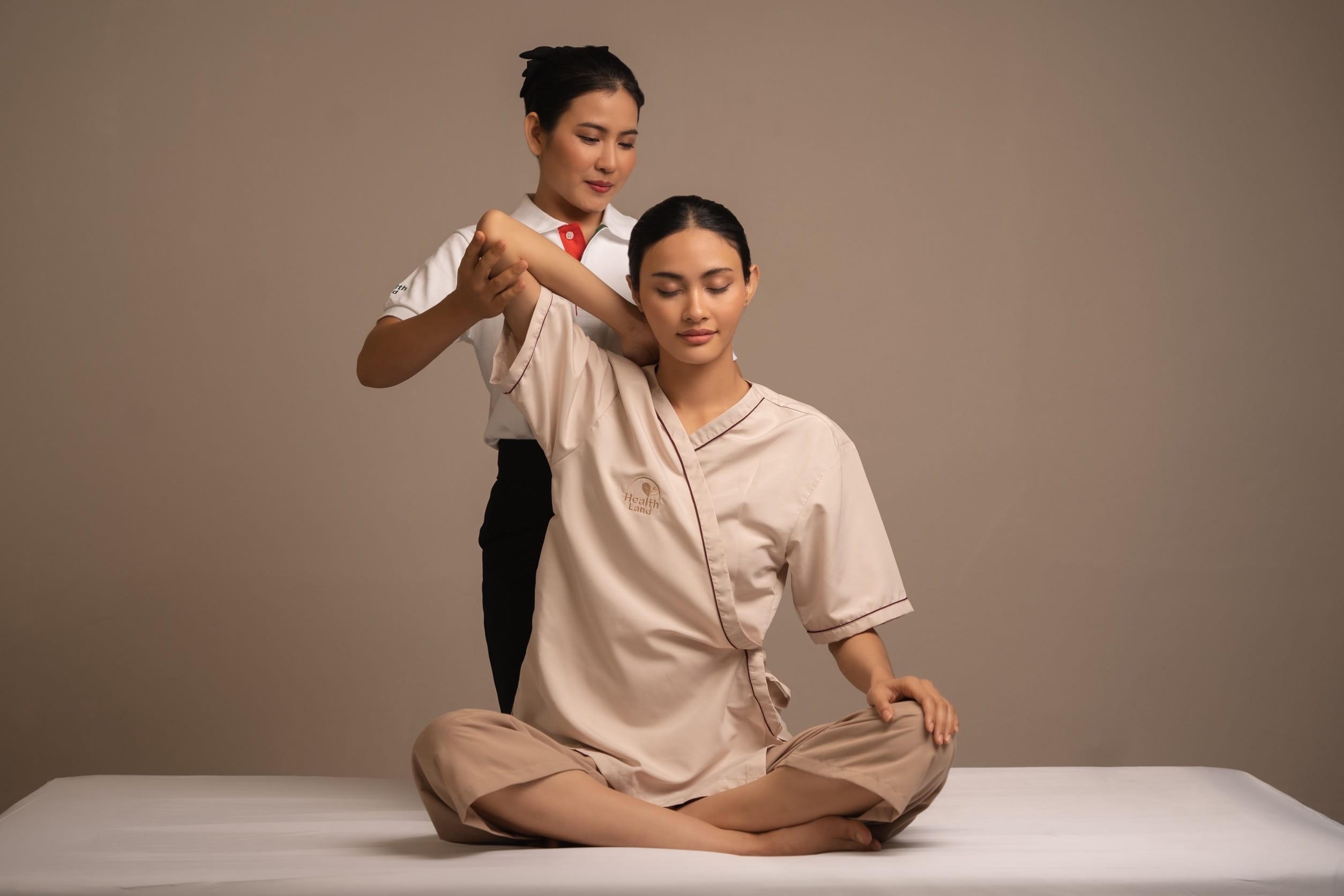 Book Health Land (Chaeng Wattana) with best deals up to 0% at ThaiHand